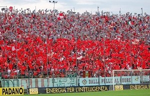  Cremonese, tifosi a Piacenza senza biglietto: oltre 300 agenti al Garilli