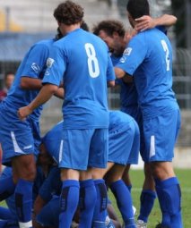 prato-calcio-esultanza-gol