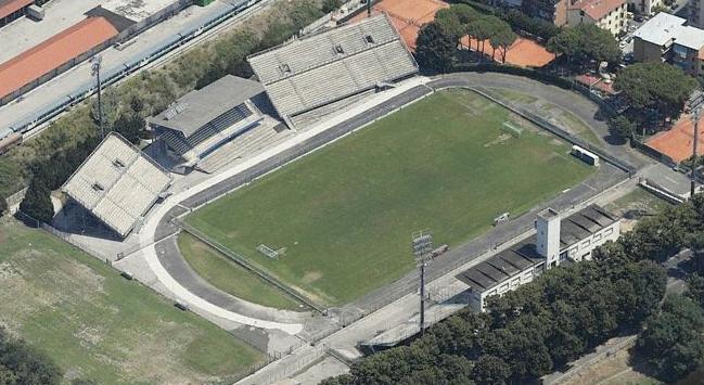 Prato-Sud Tirol allo stadio Agliana di Pistoia