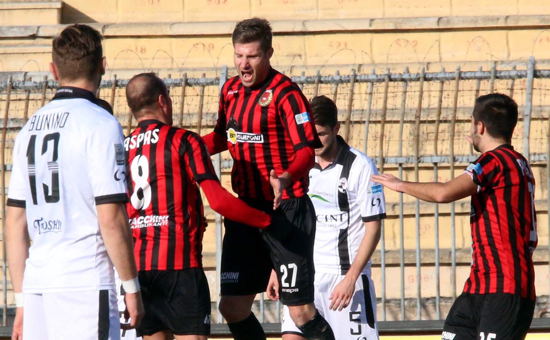 Recupero Girone A, Pro Piacenza-Siena 2-1: decide nel finale un gioiello di Barba