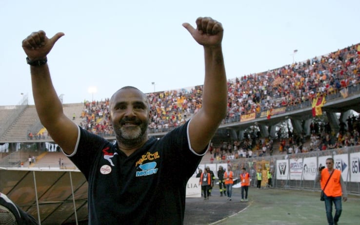 Anche il Lecce festeggia la promozione in Serie B: decide l'1-0 alla Paganese